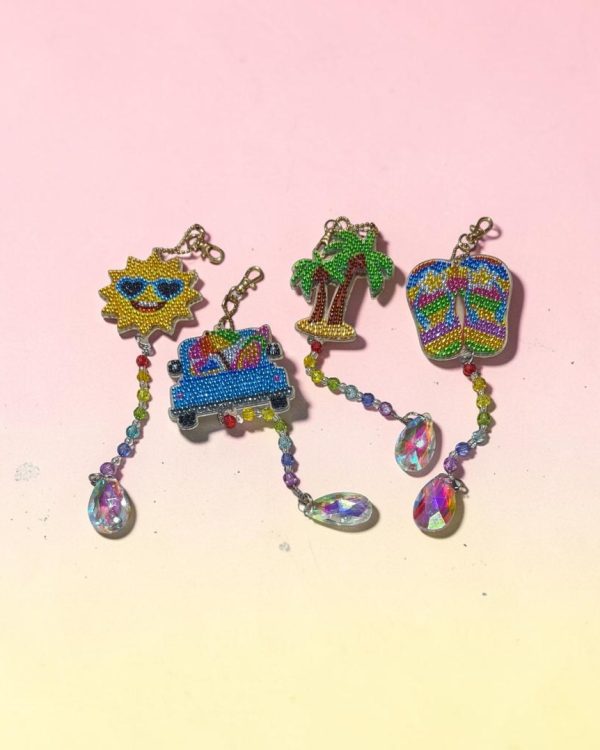 BEACHY SUNCATCHERS