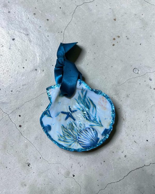 Scallop Ornaments view 3